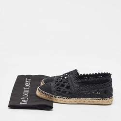 Pre Owned Chanel Black Woven Raffia and Canvas CC Cap Toe Espadrille Flats Size 39