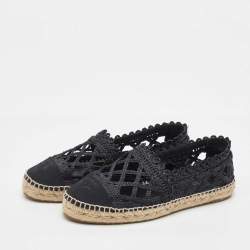 Pre Owned Chanel Black Woven Raffia and Canvas CC Cap Toe Espadrille Flats Size 39