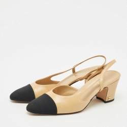 Pre Owned Chanel Beige/Black Canvas and Leather CC Cap Toe Slingback Pumps Size 38.5