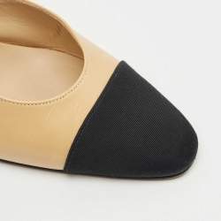 Pre Owned Chanel Beige/Black Canvas and Leather CC Cap Toe Slingback Pumps Size 38.5