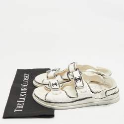 Pre Owned Chanel White/Black Leather Dad Slingback Flat Sandals Size 39