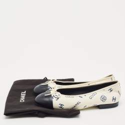 Pre Owned Chanel White/Navy Blue Leather CC Cap Toe Ballet Flats Size 38