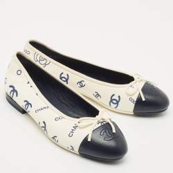 Pre Owned Chanel White/Navy Blue Leather CC Cap Toe Ballet Flats Size 38