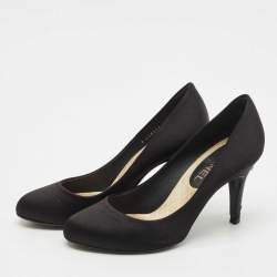 Pre Owned Chanel Black Satin CC Heel Pumps Size 37