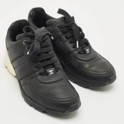 Pre Owned Chanel Black/White Leather CC Lace Up Sneakers Size 39