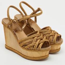 مملوكة مسبقًا صندل شانيل بلاتفورم إسفين بخيط منسوج معدني ذهبي مقاس 39