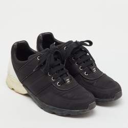 Pre Owned Chanel Black/White Nylon and Leather CC Low Top Sneakers Size 39.5