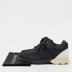 Pre Owned Chanel Black/White Nylon and Leather CC Low Top Sneakers Size 39.5