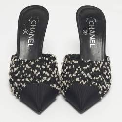 Pre Owned Chanel Black/White Canvas and Tweed CC Cap Toe Mules Size 38
