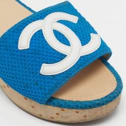 Pre Owned Chanel Blue/White Mesh And Leather CC Logo Platform Slide Wooden Sandals Size 38