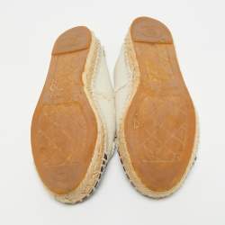 Pre Owned حذاء إسبادريل فلات شانيل قماش رمادي / أسود CC رأس مستدير مقاس 36