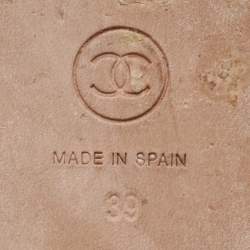 مملوكة مسبقًا صندل سلايد شانيال سي سي جلد بيج فاتح مقاس 39