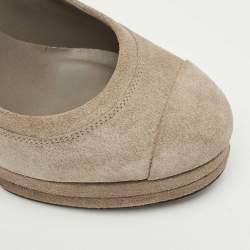 Pre Owned Chanel Grey Suede CC Cap Toe Pumps Size 37.5