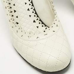 Pre Owned Chanel White Quilted Laser Cut Leather Round Toe Pumps Size 40
