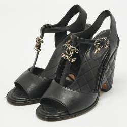 مملوكة مسبقًا Chanel Black Quilted Leather CC Chain Wedge Platform Sandals Size 38.5