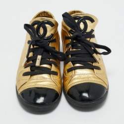 Pre Owned Chanel Gold/Black Patent And Leather Cap Toe Lace Up Sneakers Size 37