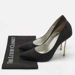 Pre Owned Chanel Black Satin Pointed Toe Pumps Size 40