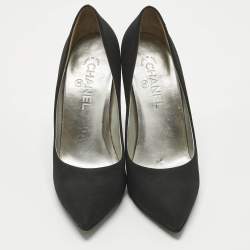 Pre Owned Chanel Black Satin Pointed Toe Pumps Size 40