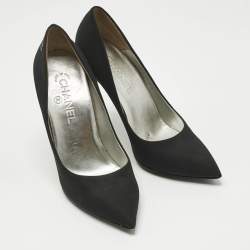 Pre Owned Chanel Black Satin Pointed Toe Pumps Size 40