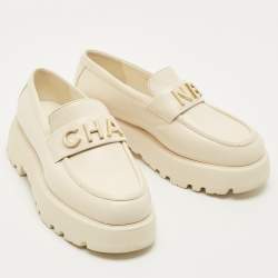 Pre Owned Chanel Cream Leather Logo Slip On Loafers Size 36.5