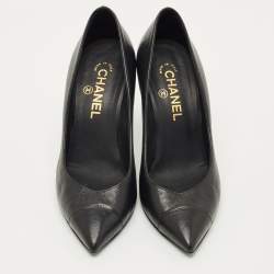 Pre Owned Chanel Black Leather Cap Toe CC Pearl Embellished Heels Pumps Size 39