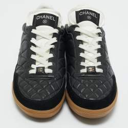 Pre Owned Chanel White/Black Perforated Leather And Suede CC Low Top Sneakers Size 39