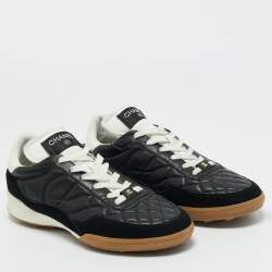 Pre Owned Chanel White/Black Perforated Leather And Suede CC Low Top Sneakers Size 39