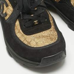 Pre Owned Chanel Black/Gold Tweed and Leather CC Sneakers Size 40.5