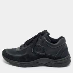 Pre Owned Chanel Black/Navy Blue Fabric and Leather CC Low Top Sneakers Size 39