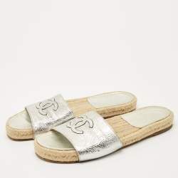 Pre Owned Chanel Silver Leather CC Espadrille Slides Sandals Size 39
