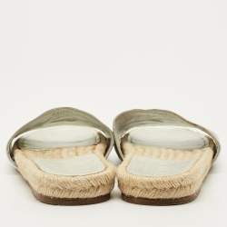 Pre Owned Chanel Silver Leather CC Espadrille Slides Sandals Size 39