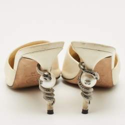 Pre Owned Chanel Cream Canvas and Leather CC Pointed Toe Slide Sandals Size 38