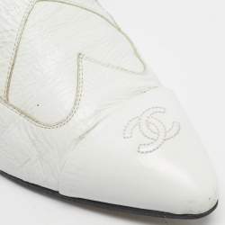 Pre Owned Chanel White Leather Oxfords Lace Up Size 36