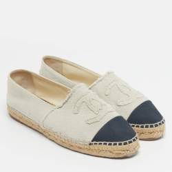 Pre Owned Chanel Off Cream/Black Canvas CC Cap Toe Espadrille Flats Size 39