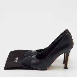 Pre Owned Chanel Black Leather and Fabric Cap Toe CC Faux Pearl Heel Pumps Size 41