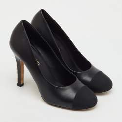 Pre Owned Chanel Black Leather and Fabric Cap Toe CC Faux Pearl Heel Pumps Size 41