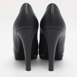 Pre Owned Chanel Navy Leather CC Cap Toe Chain Detail Platform Pumps Size 40