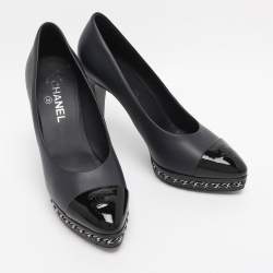 Pre Owned Chanel Navy Leather CC Cap Toe Chain Detail Platform Pumps Size 40