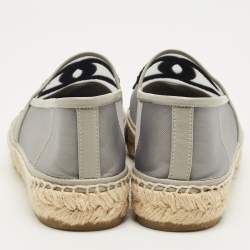 مملوكة مسبقًا حذاء إسبادريل فلات شانيل تويد وقماش أسود بمقدمة مقوسة بشعار CC مقاس 36