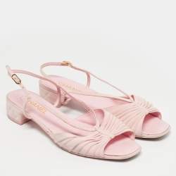 مملوكة مسبقًا Chanel Pink Suede CC Ankle Strap Flat Sandals Size 40.5