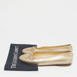 مملوكة مسبقًا Chanel Gold Leather CC Cap Toe Ballet Flats Size 39