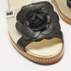 Pre Owned Chanel Cream/Black Canvas and Leather Camelia Wedge Sandals Size 40.5