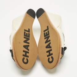 Pre Owned Chanel Cream/Black Canvas and Leather Camelia Wedge Sandals Size 40.5