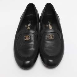 Pre Owned Chanel Black Leather CC Loafers Size 38