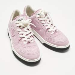 مملوكة مسبقًا حذاء رياضي شانيل سي سي قماش تريكو وردي فاتح رباط بعنق منخفض مقاس 36