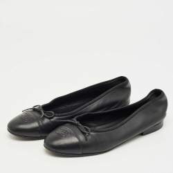 Pre Owned Chanel Black Leather CC Cap Toe Ballet Flats Size 39