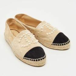 Pre Owned Chanel Beige Suede CC Pearl Logo Espadrille Flats Size 37
