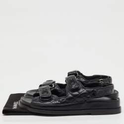 Pre Owned Chanel Black Quilted Leather CC Dad Flat Sandals Size 39