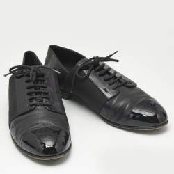 Pre Owned Chanel Black Leather Interlocking CC Logo Oxfords Size 38