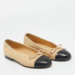 Pre Owned Chanel Beige/Black Leather Bow CC Cap Toe Ballet Flats Size 36.5